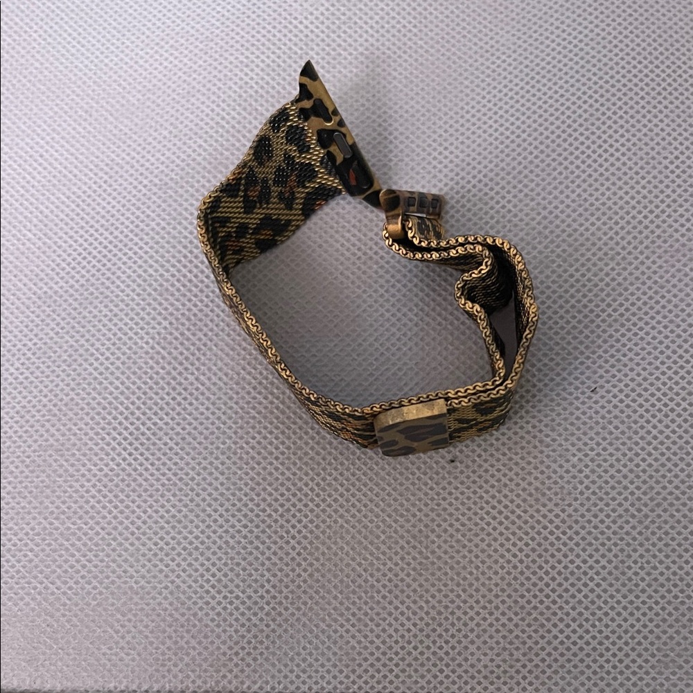 Leopard Pattern Watch Band - Picture 4 of 4